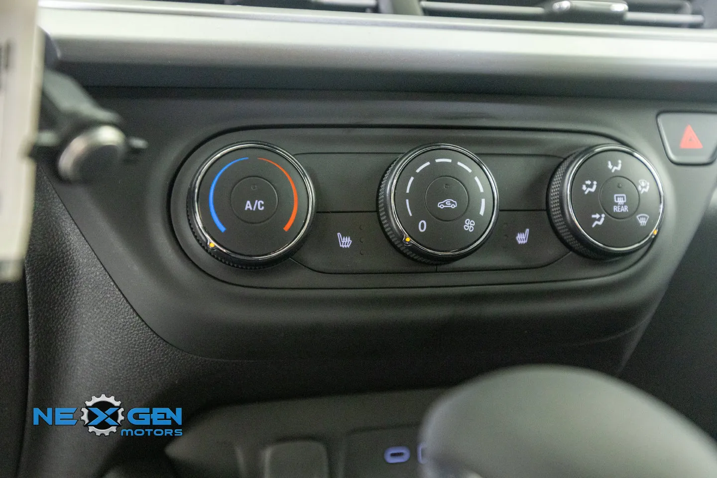 Chevrolet Trax photo 22
