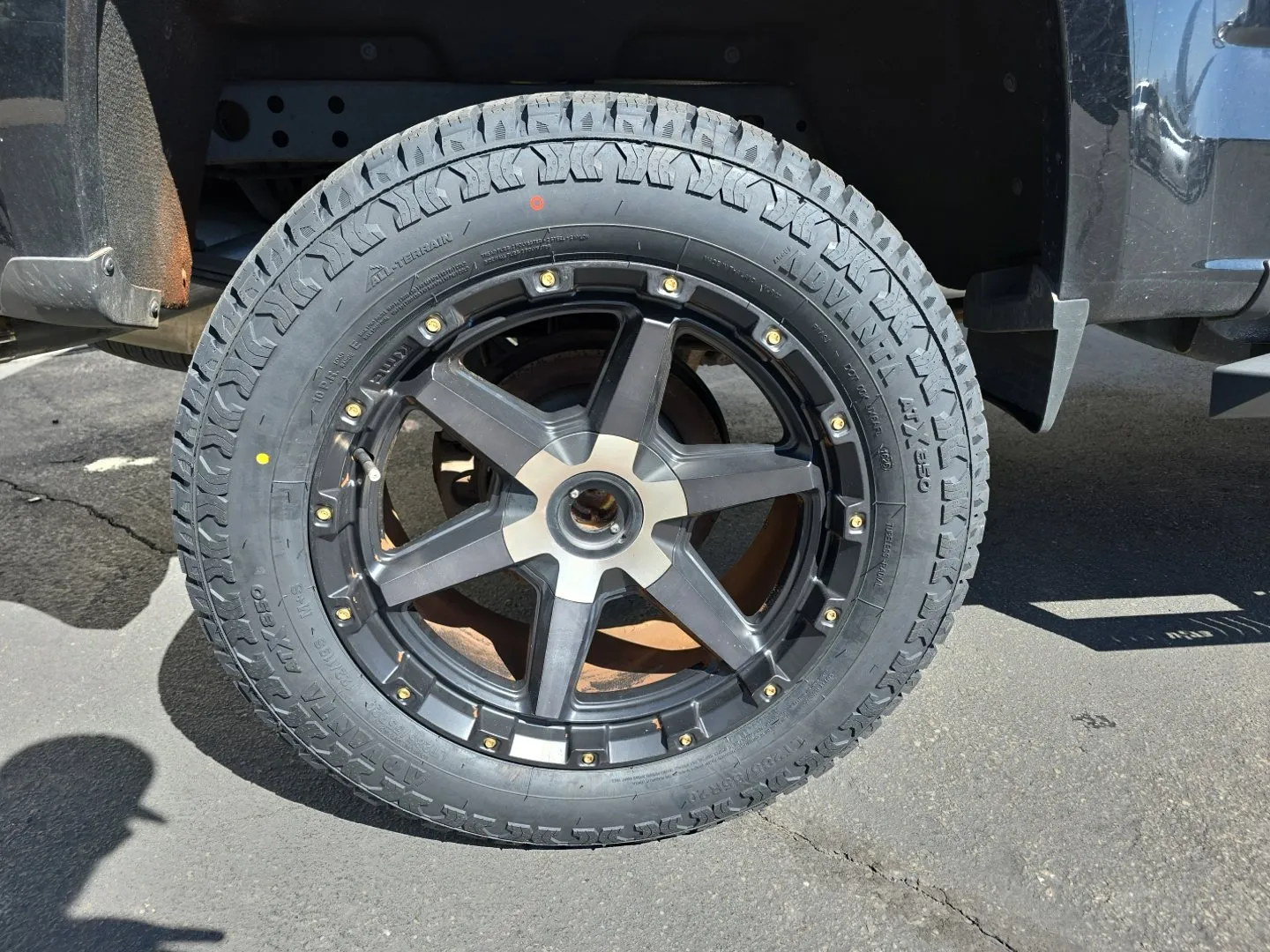 GMC Canyon photo 27