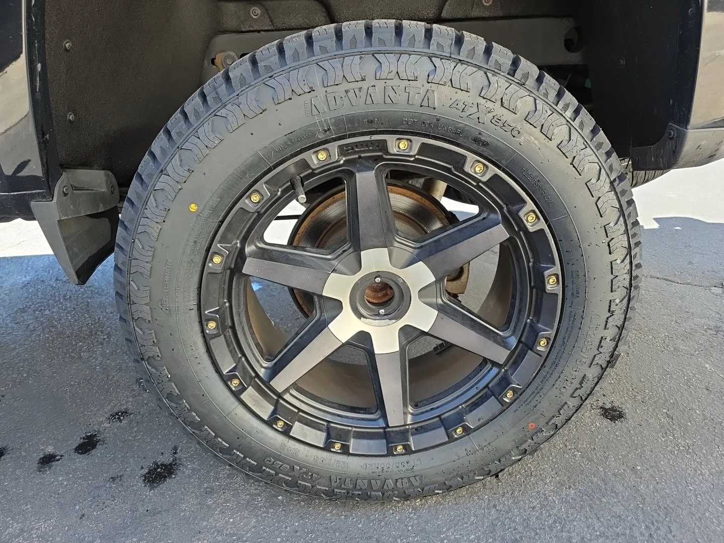 GMC Canyon photo 23