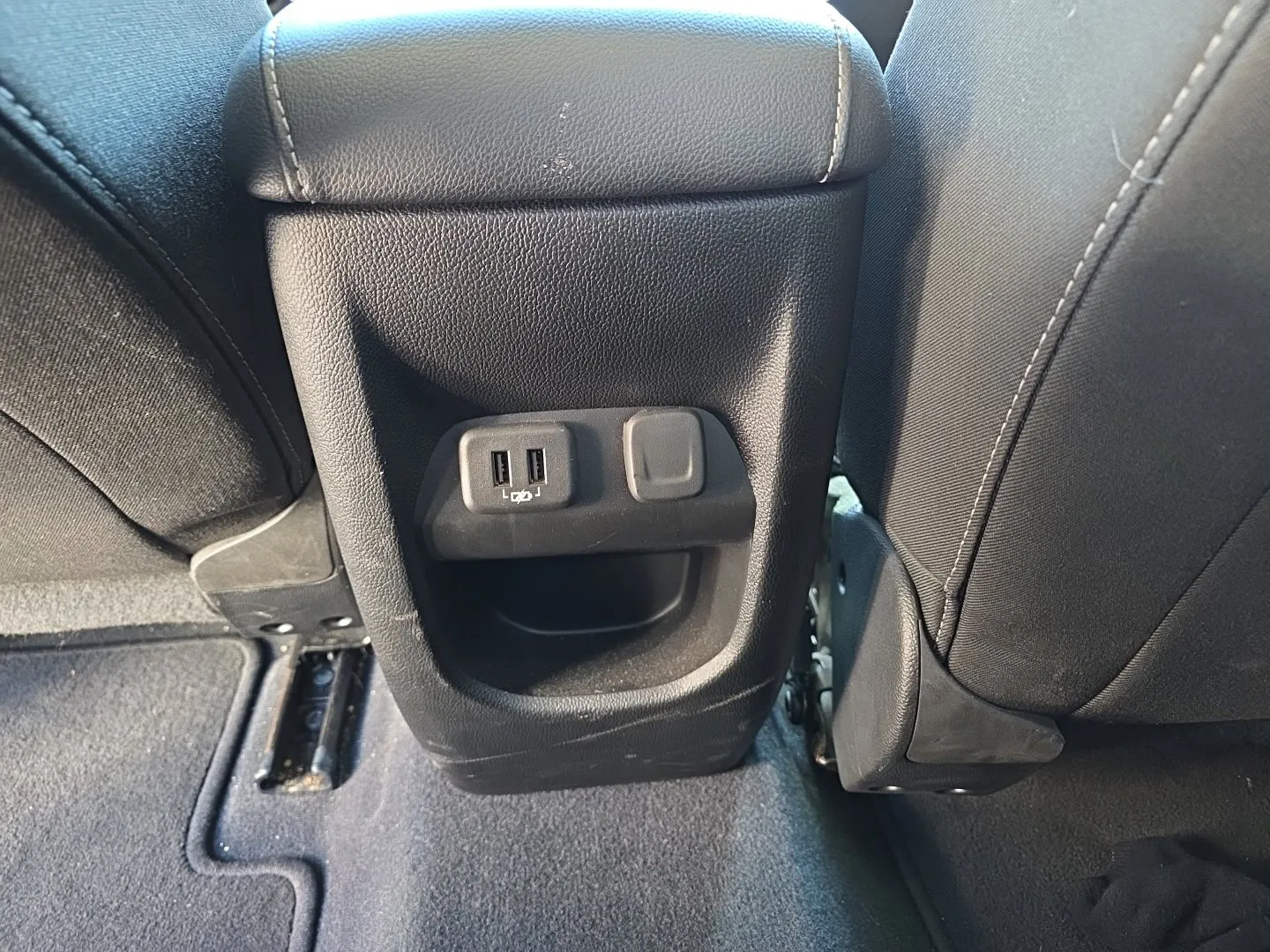 GMC Canyon photo 21