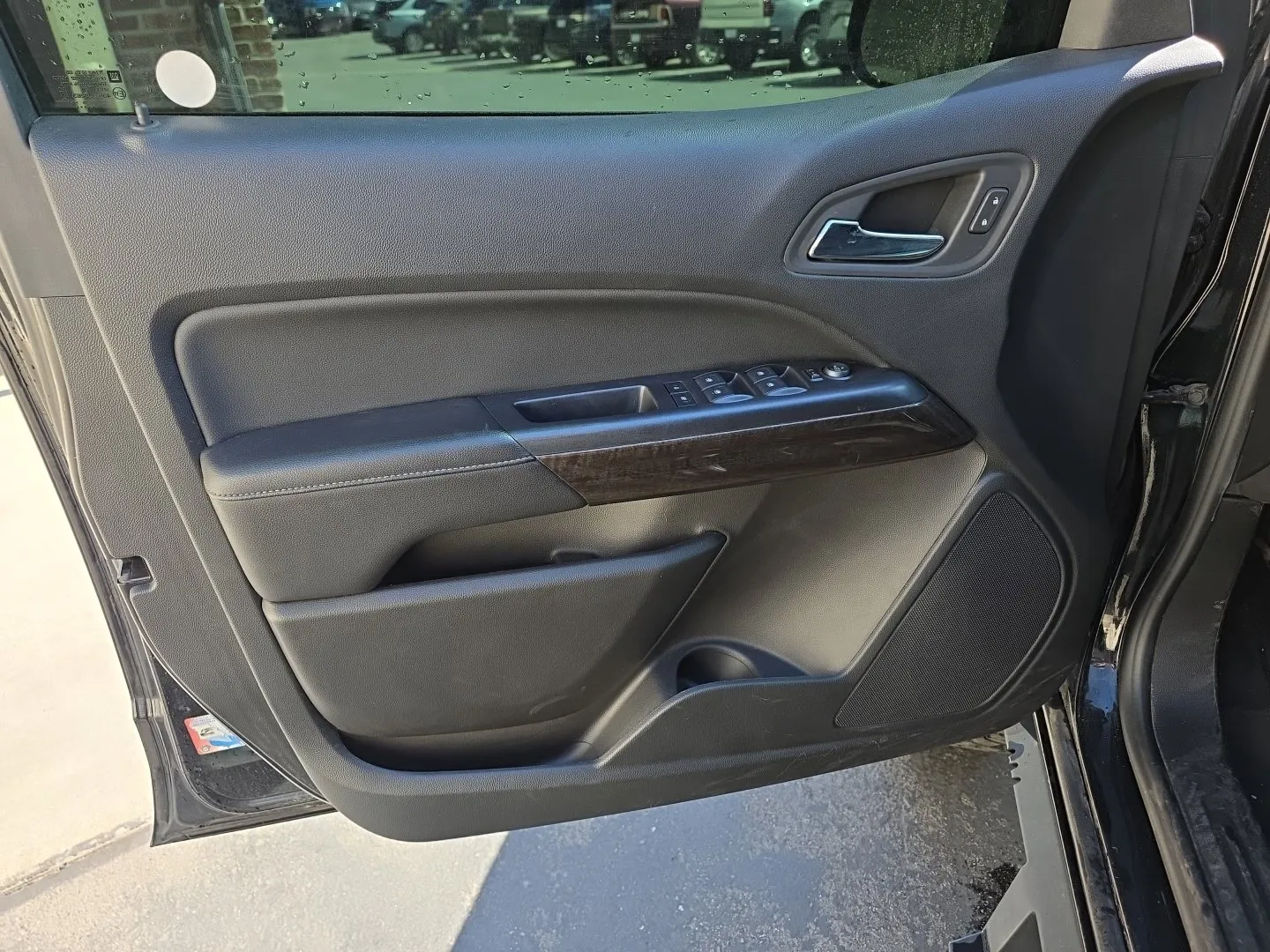GMC Canyon photo 18