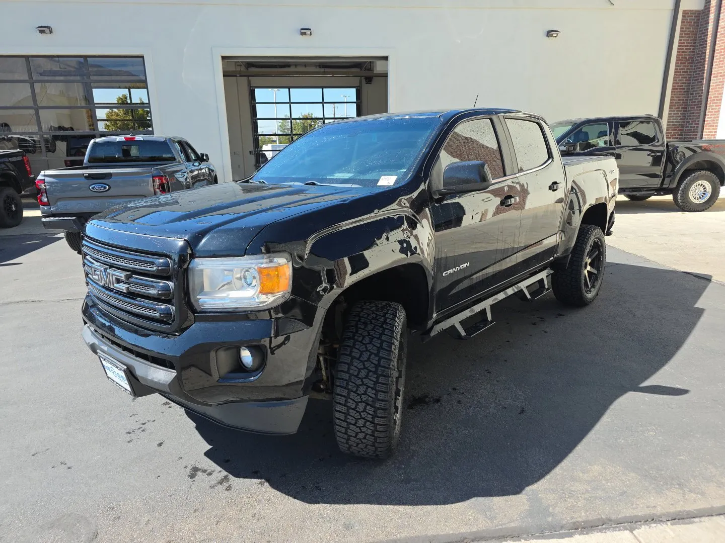 GMC Canyon photo 3