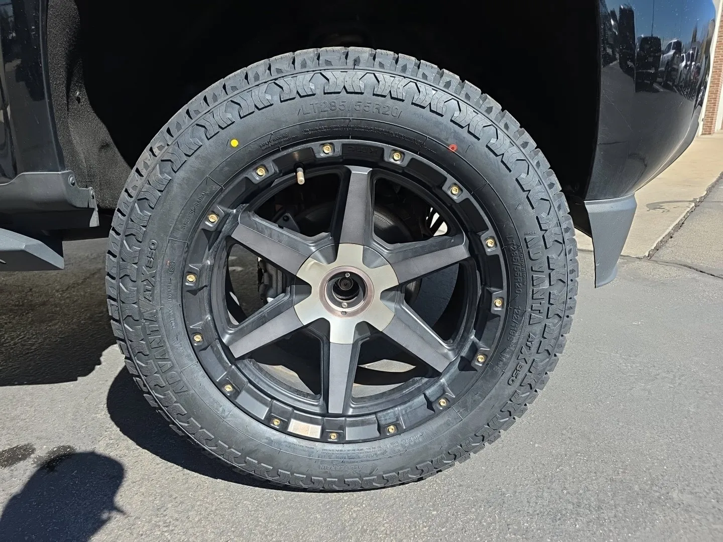 GMC Canyon photo 34