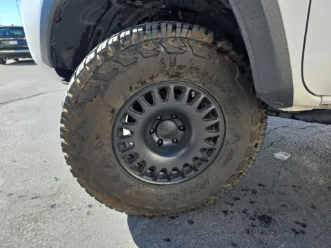 More photos of 2018 Toyota Tacoma TRD Off-Road at NeXgen Motors, UT