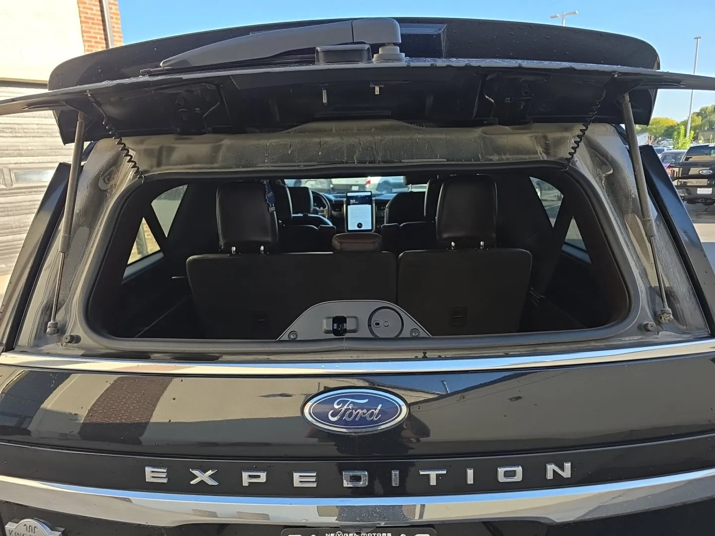Ford Expedition MAX photo 30