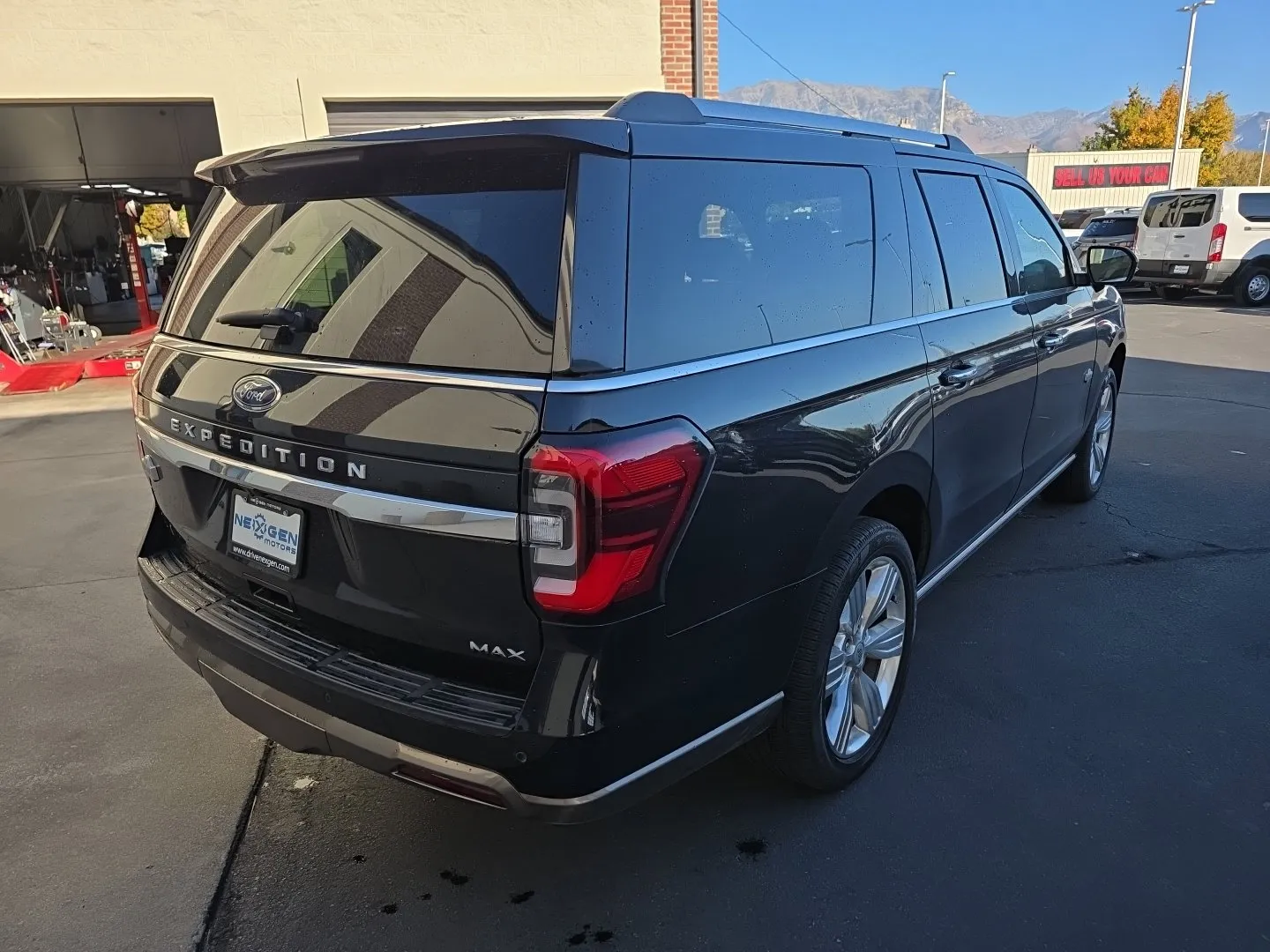 Ford Expedition MAX photo 31