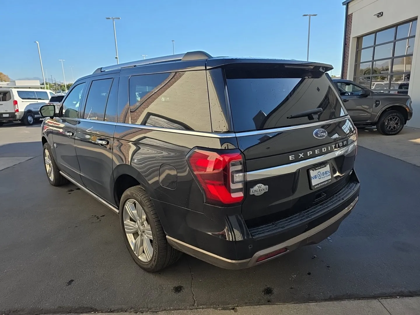 Ford Expedition MAX photo 28
