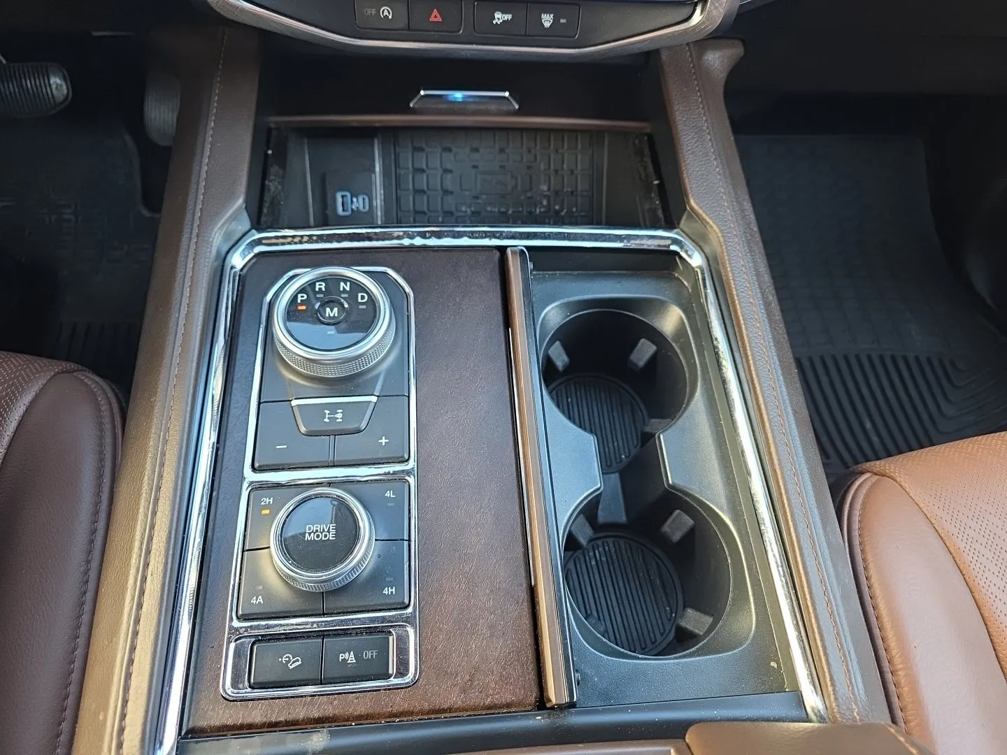 Ford Expedition MAX photo 17