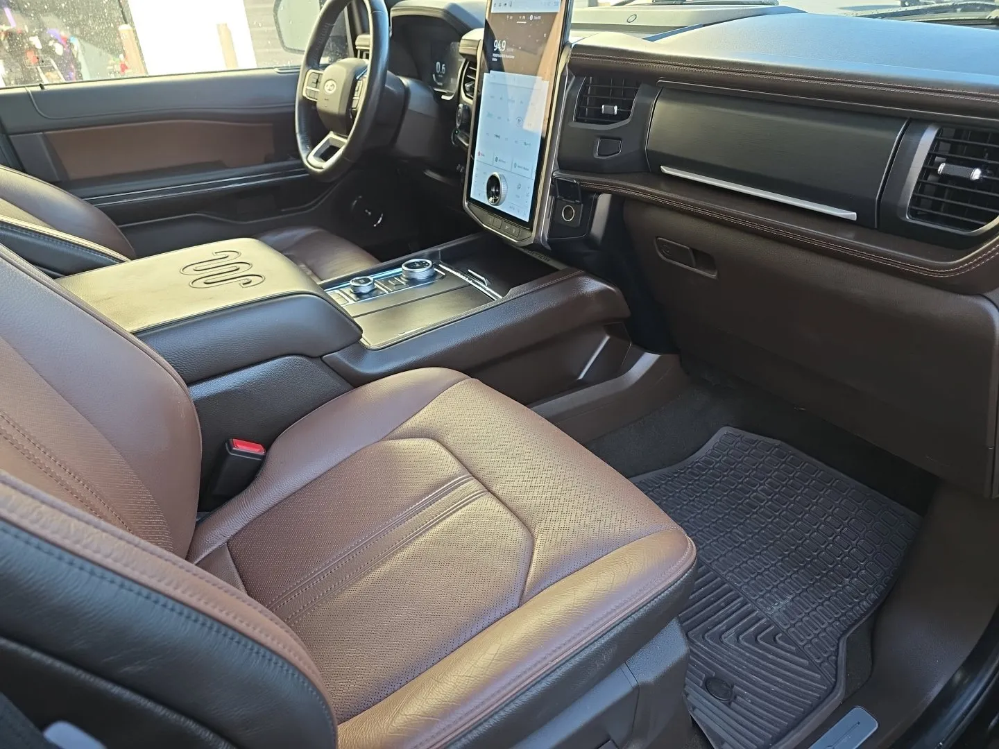 Ford Expedition MAX photo 36