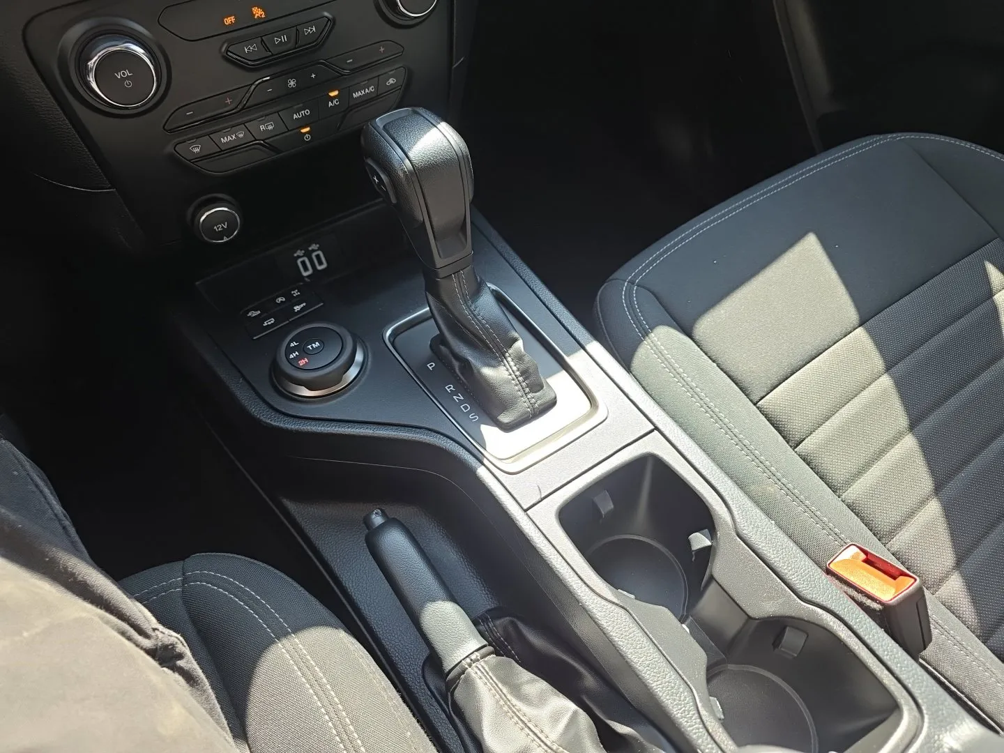Ford Ranger photo 17