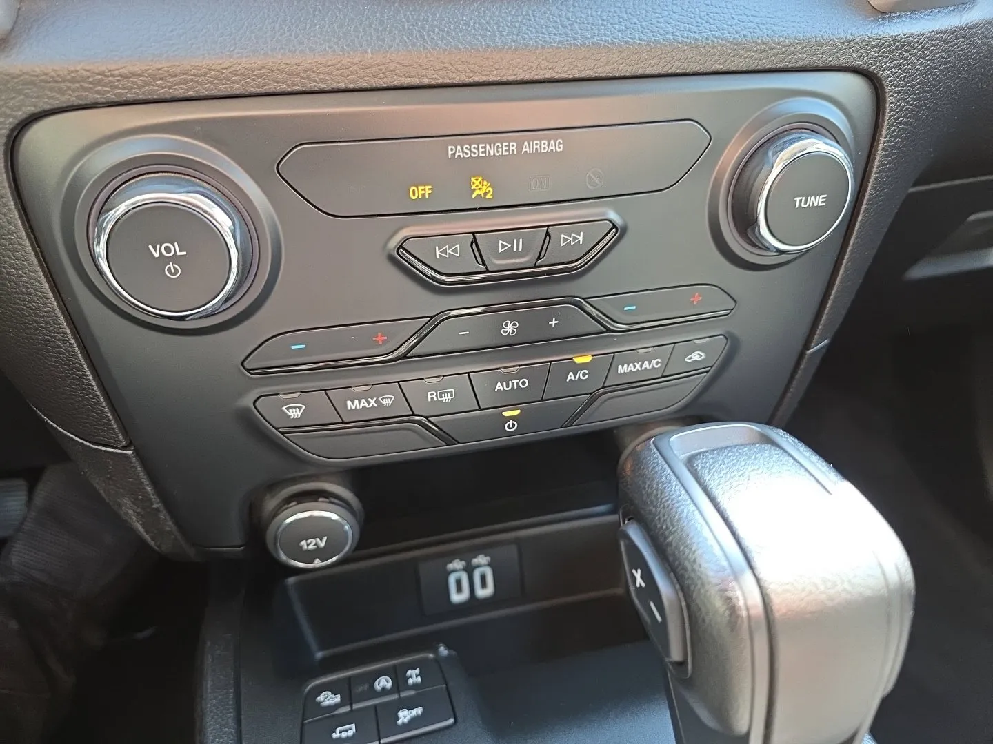 Ford Ranger photo 16