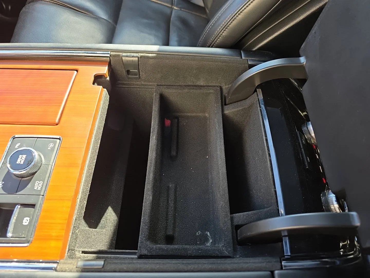 Lincoln Navigator L photo 20
