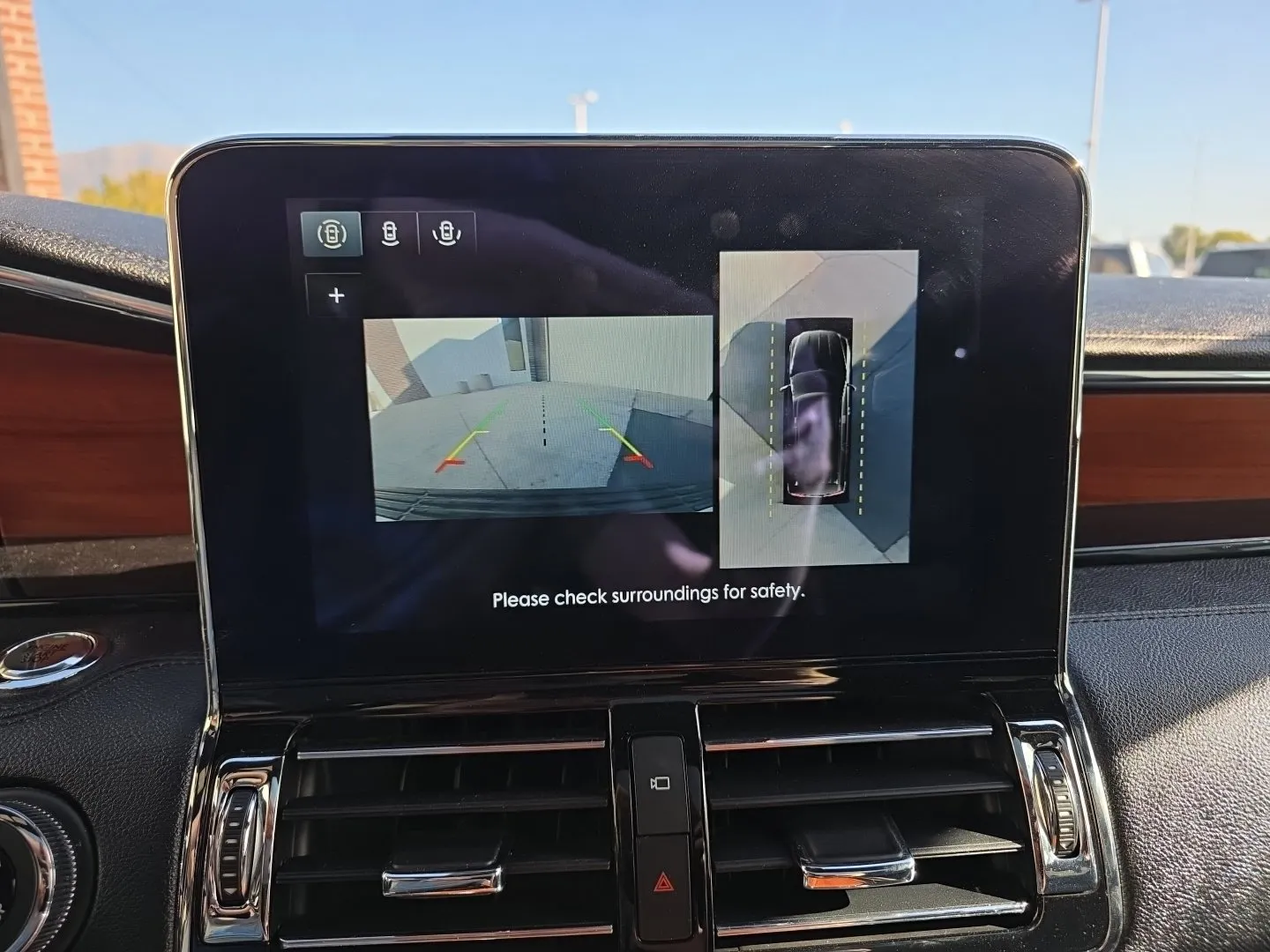 Lincoln Navigator L photo 14