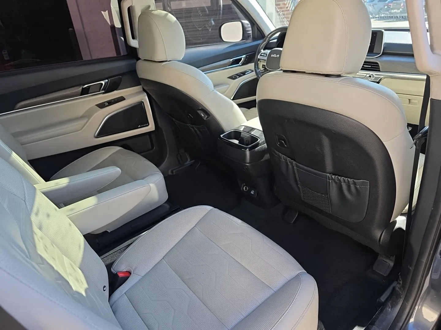 Kia Telluride photo 38