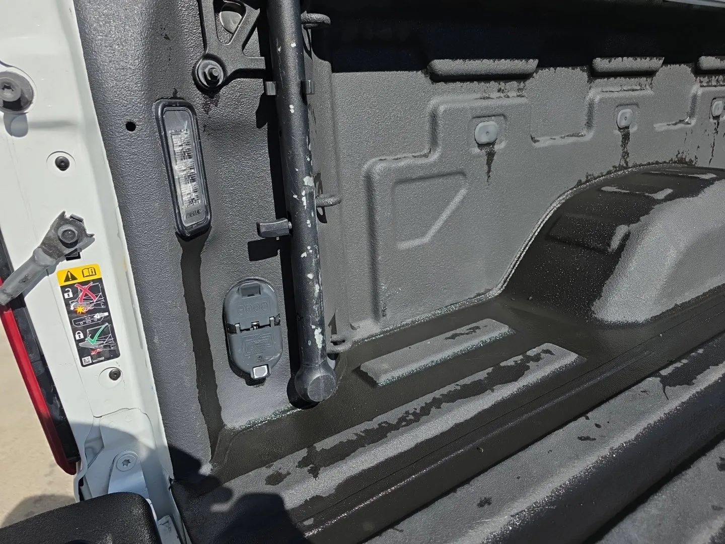 Chevrolet Silverado photo 33