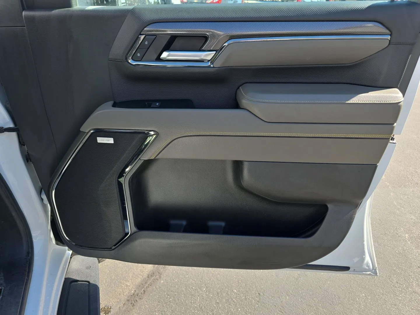 Chevrolet Silverado photo 43