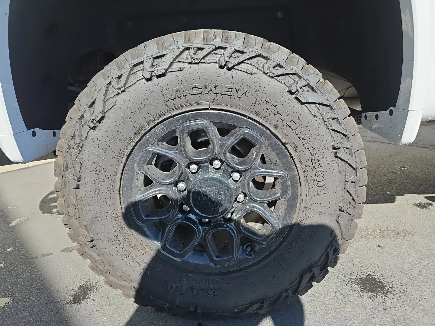 Chevrolet Silverado photo 36