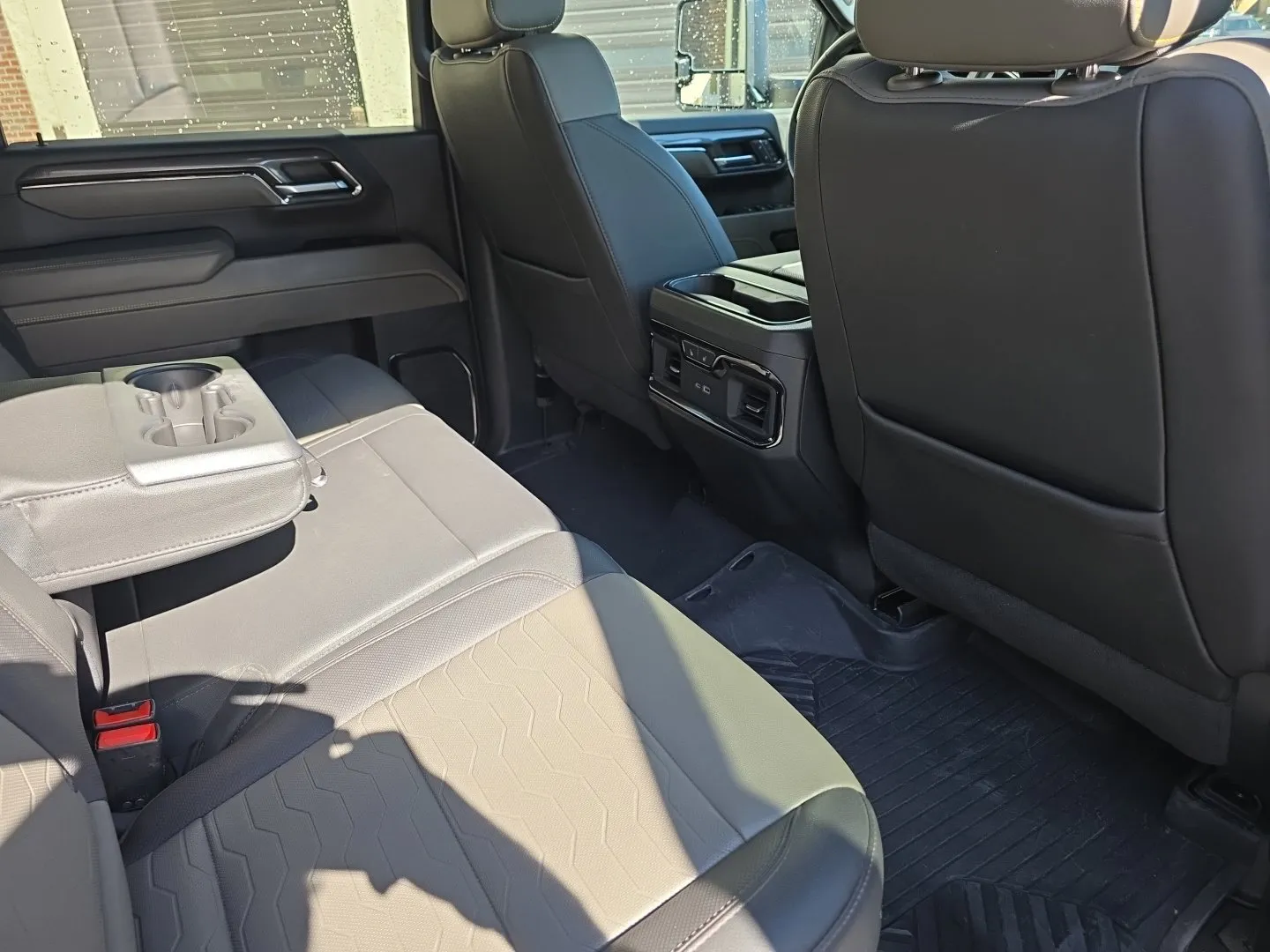 Chevrolet Silverado photo 37