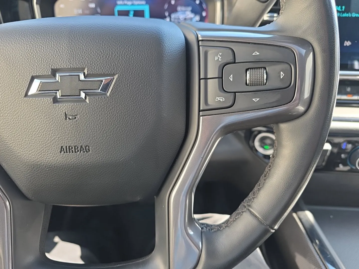 Chevrolet Silverado photo 13