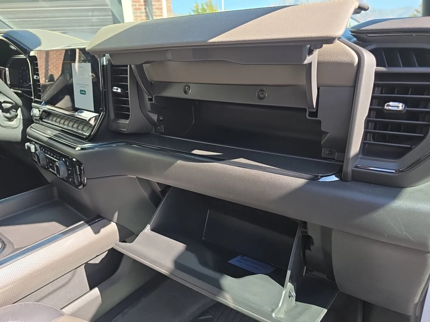 Chevrolet Silverado photo 42