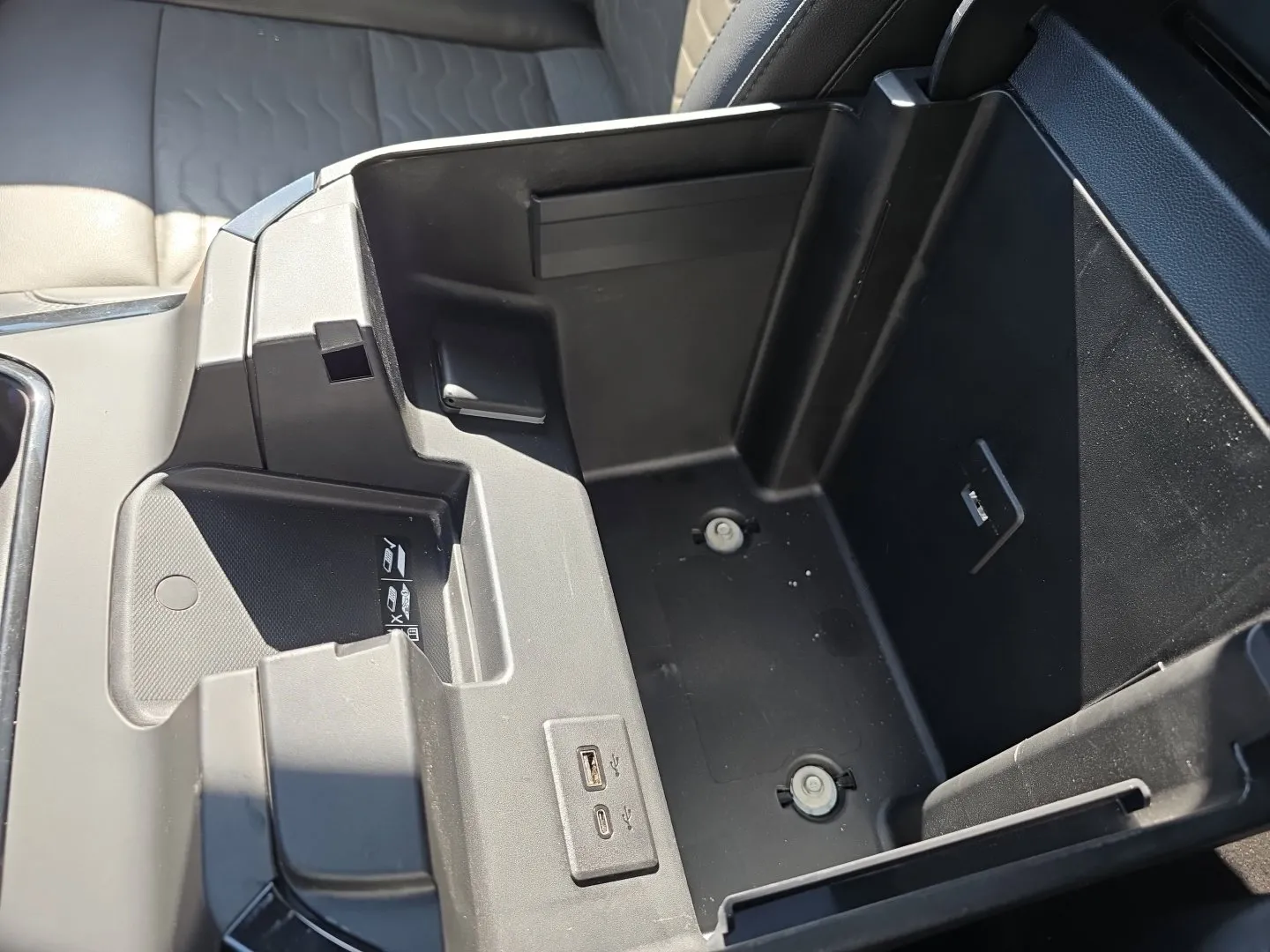 Chevrolet Silverado photo 18