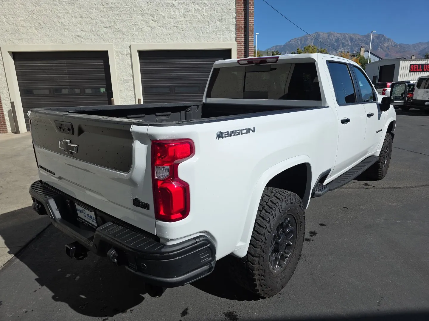 Chevrolet Silverado photo 35