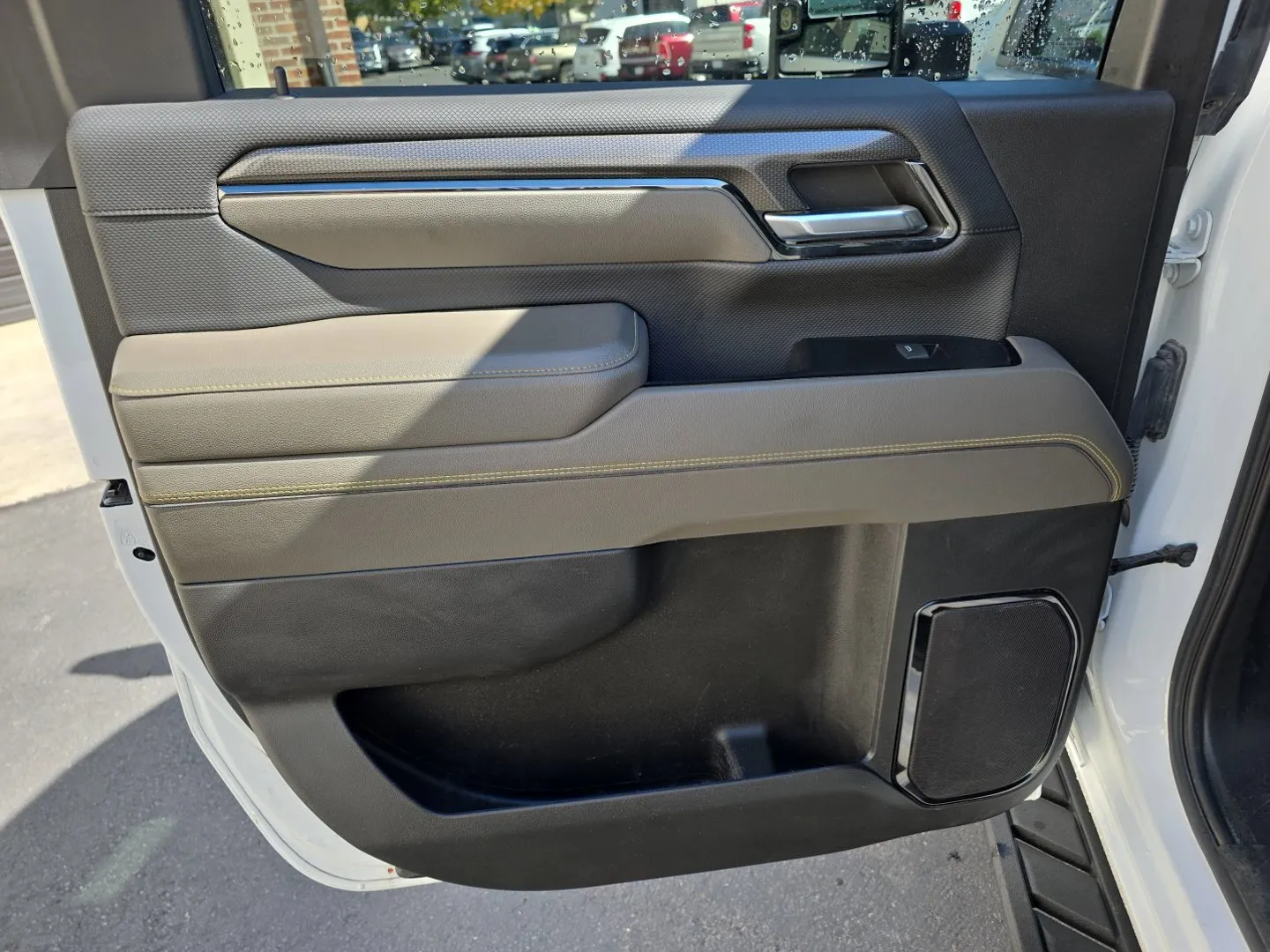 Chevrolet Silverado photo 29