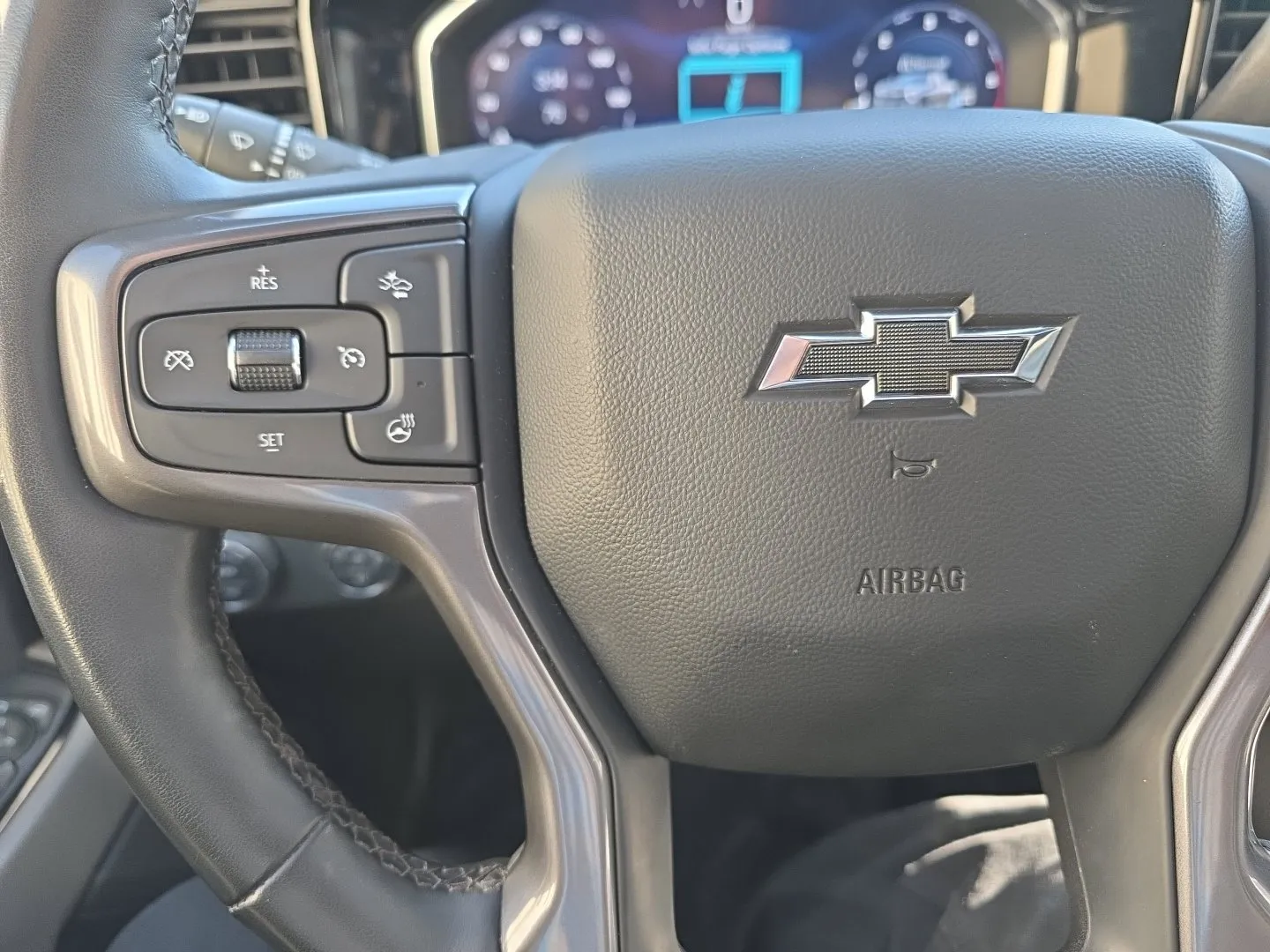 Chevrolet Silverado photo 12