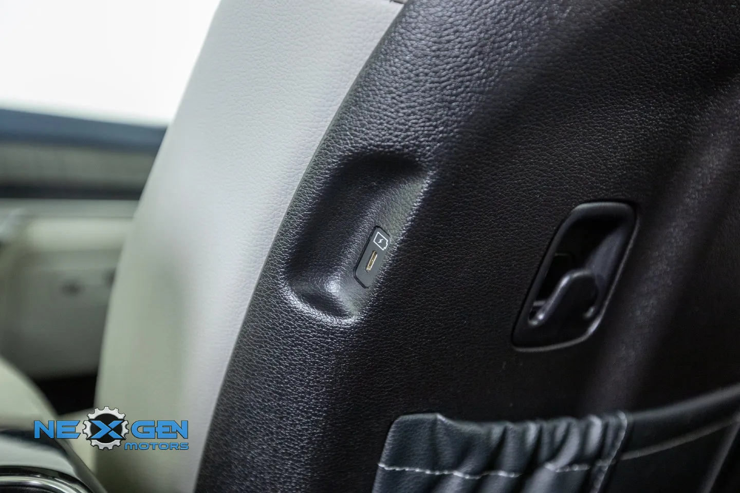 Kia Telluride photo 32