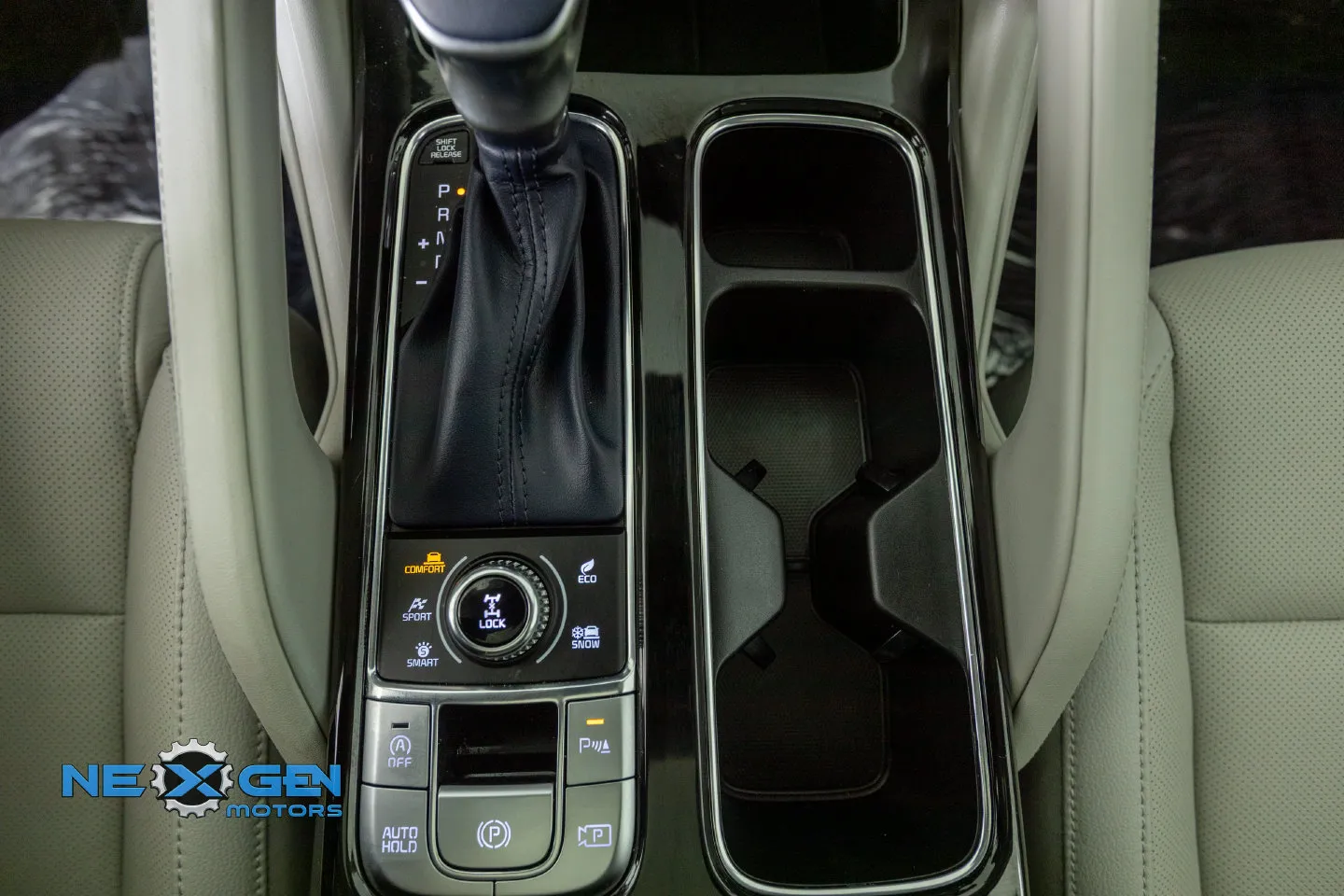 Kia Telluride photo 24