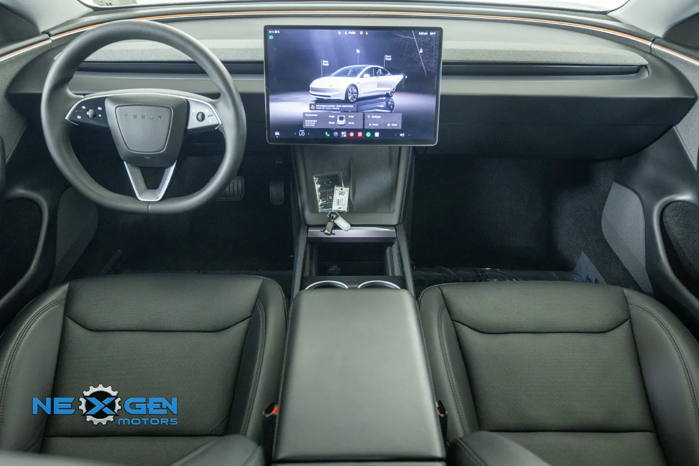 Tesla Model 3 photo 28