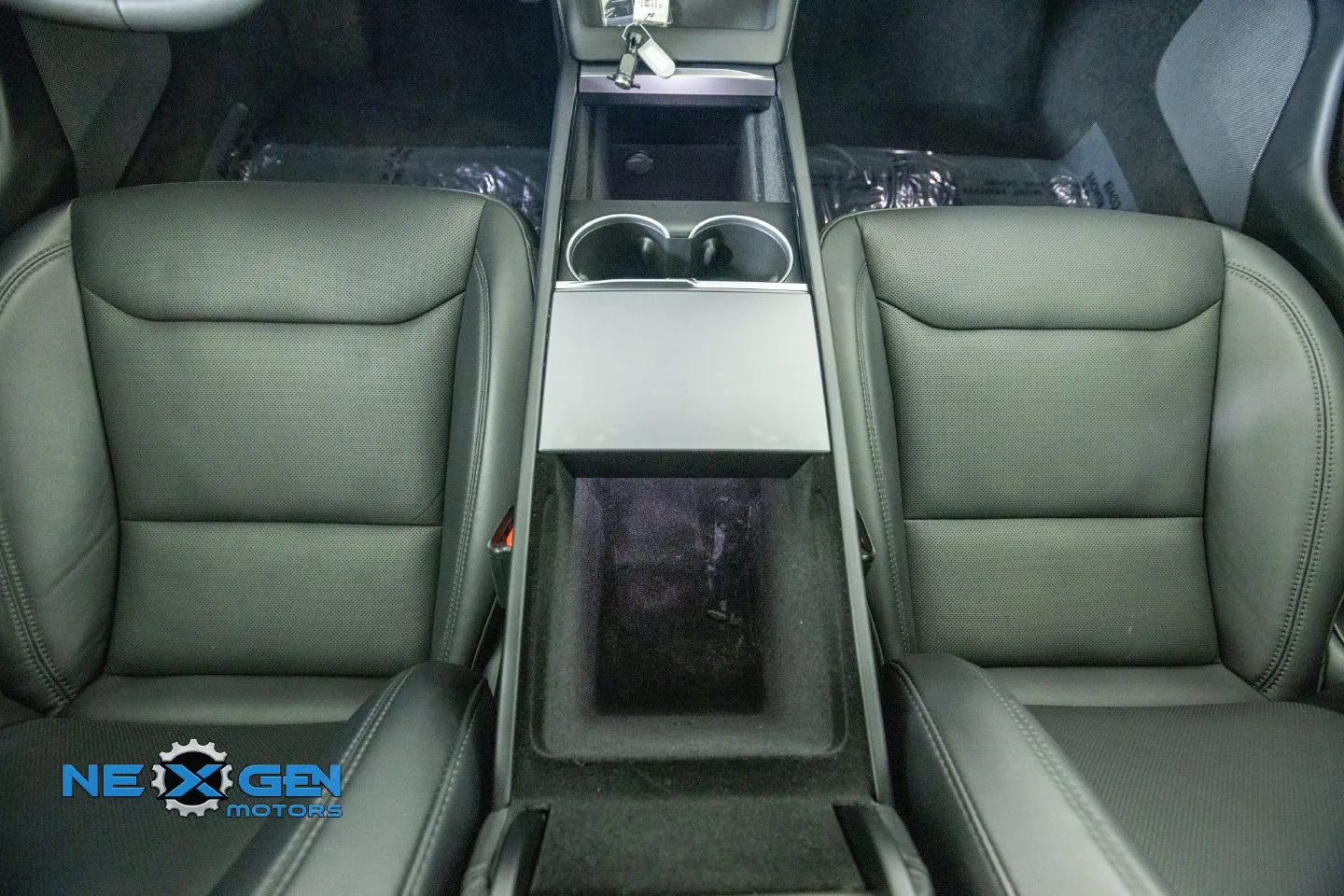 Tesla Model 3 photo 29