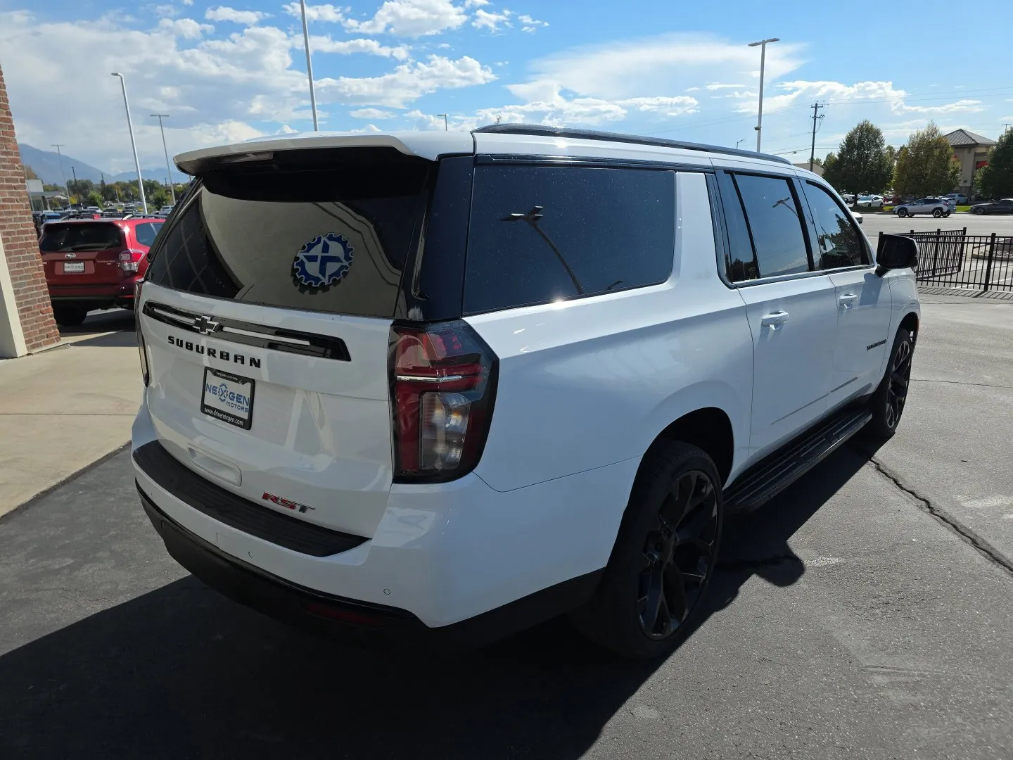 Chevrolet Suburban photo 20