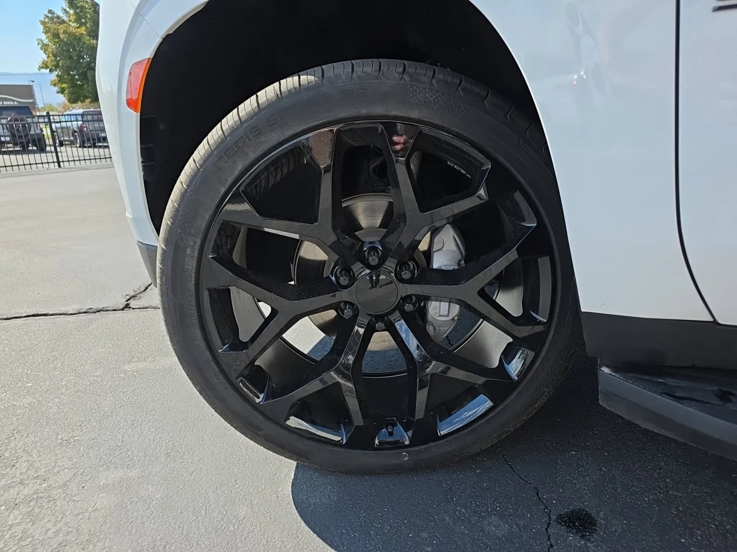 Chevrolet Suburban photo 26