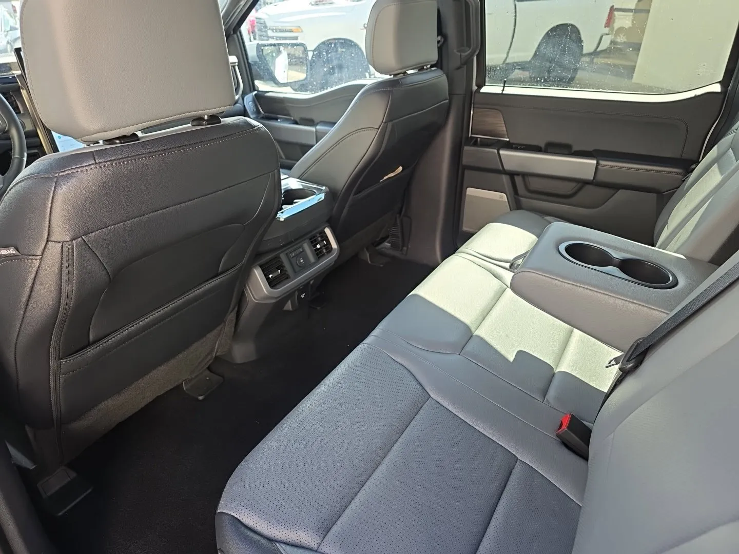 Ford F-150 photo 21