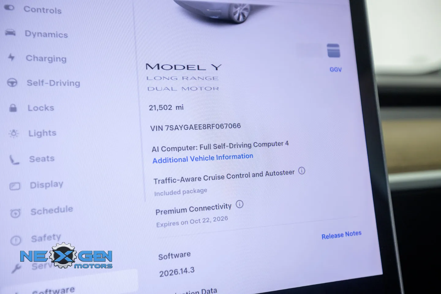 Tesla Model Y photo 20