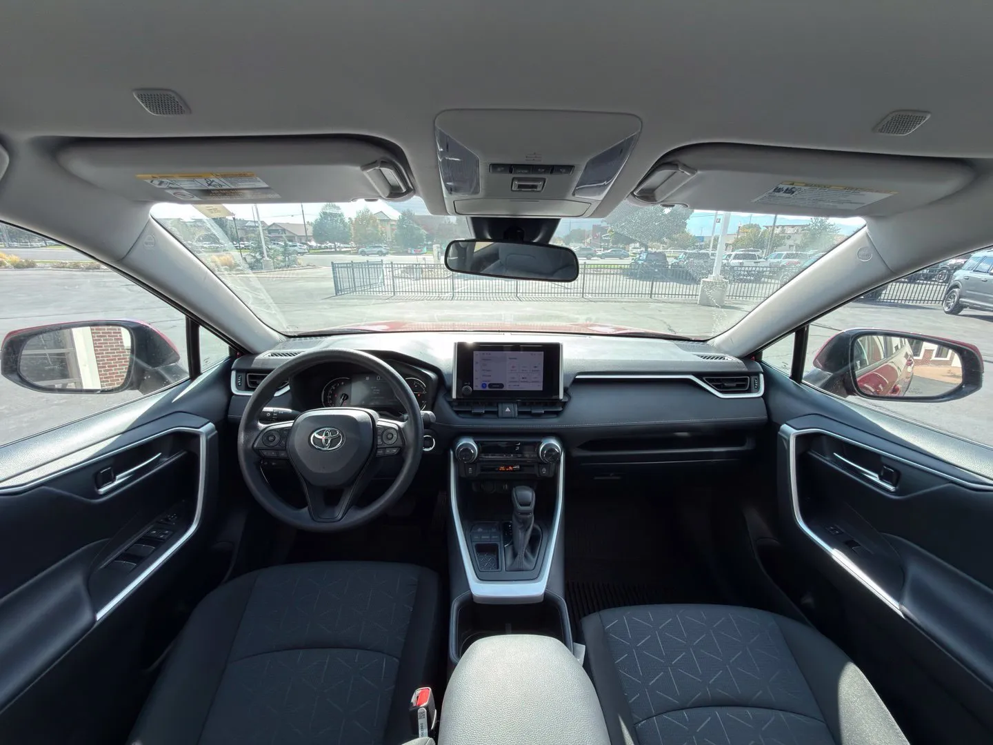Toyota RAV4 photo 3