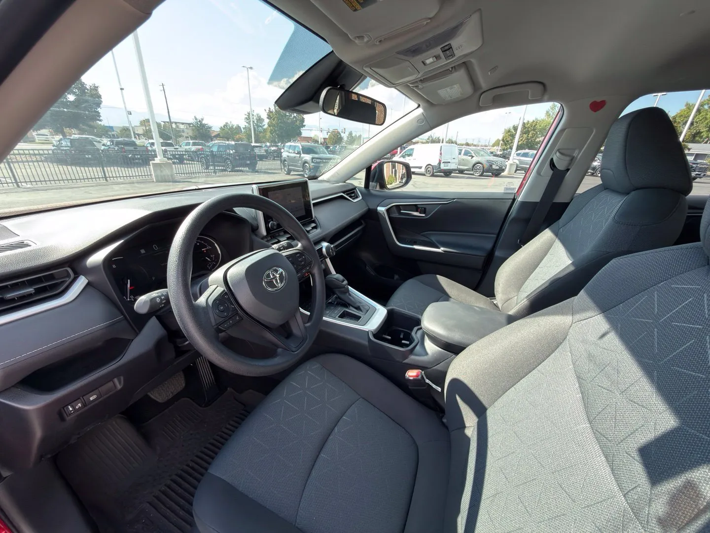 Toyota RAV4 photo 13