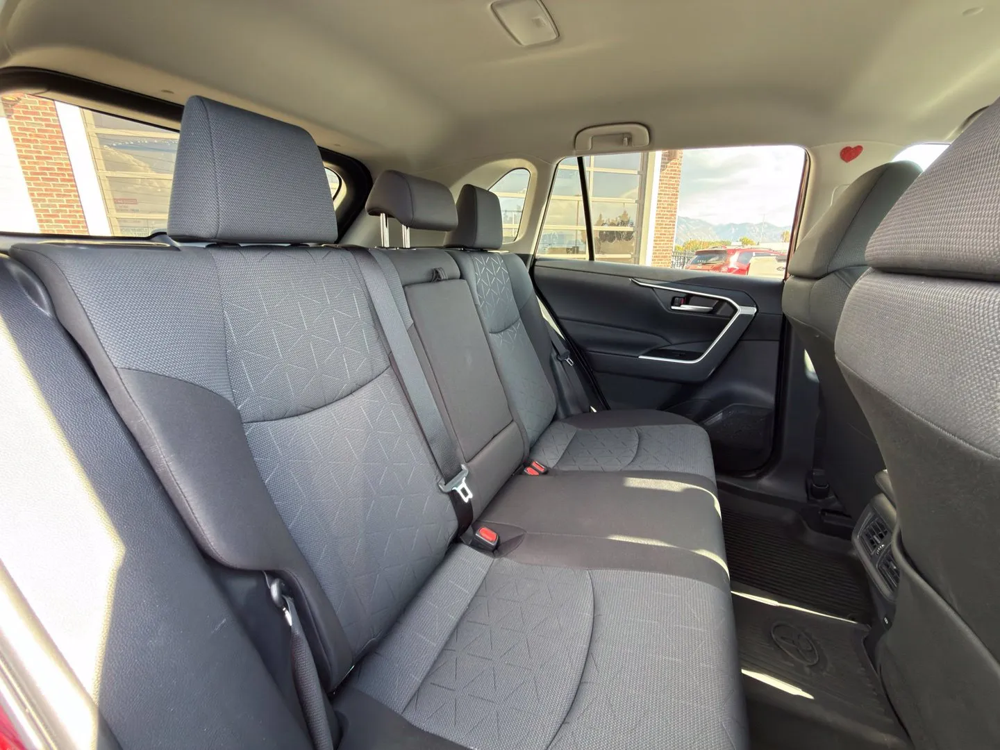 Toyota RAV4 photo 32