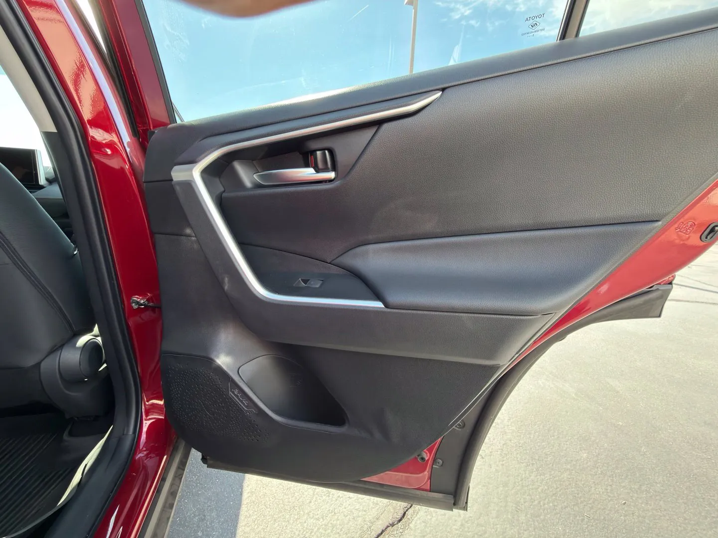 Toyota RAV4 photo 33
