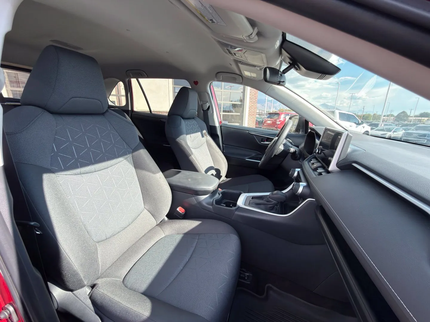 Toyota RAV4 photo 34