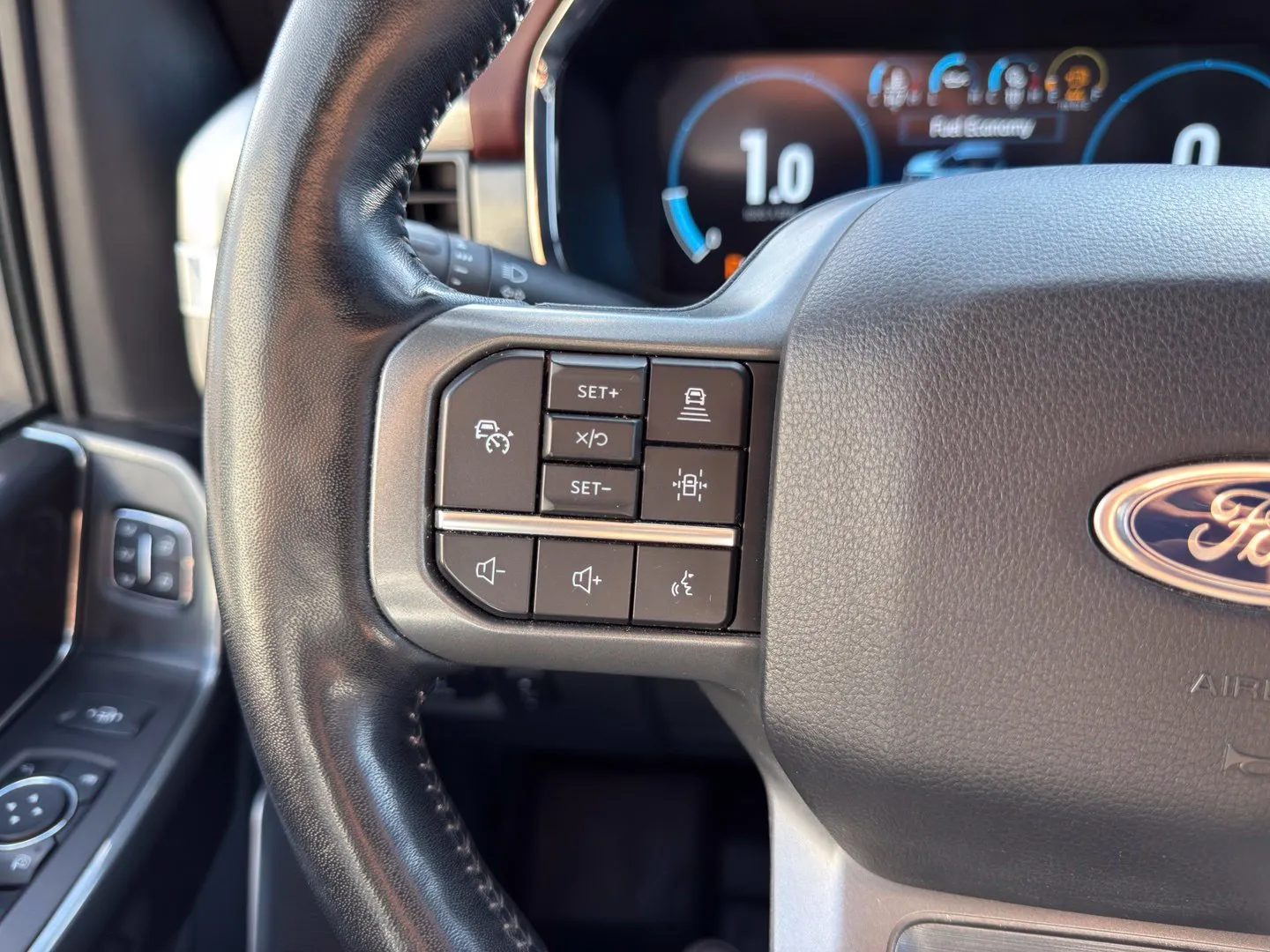 Ford F-150 photo 16