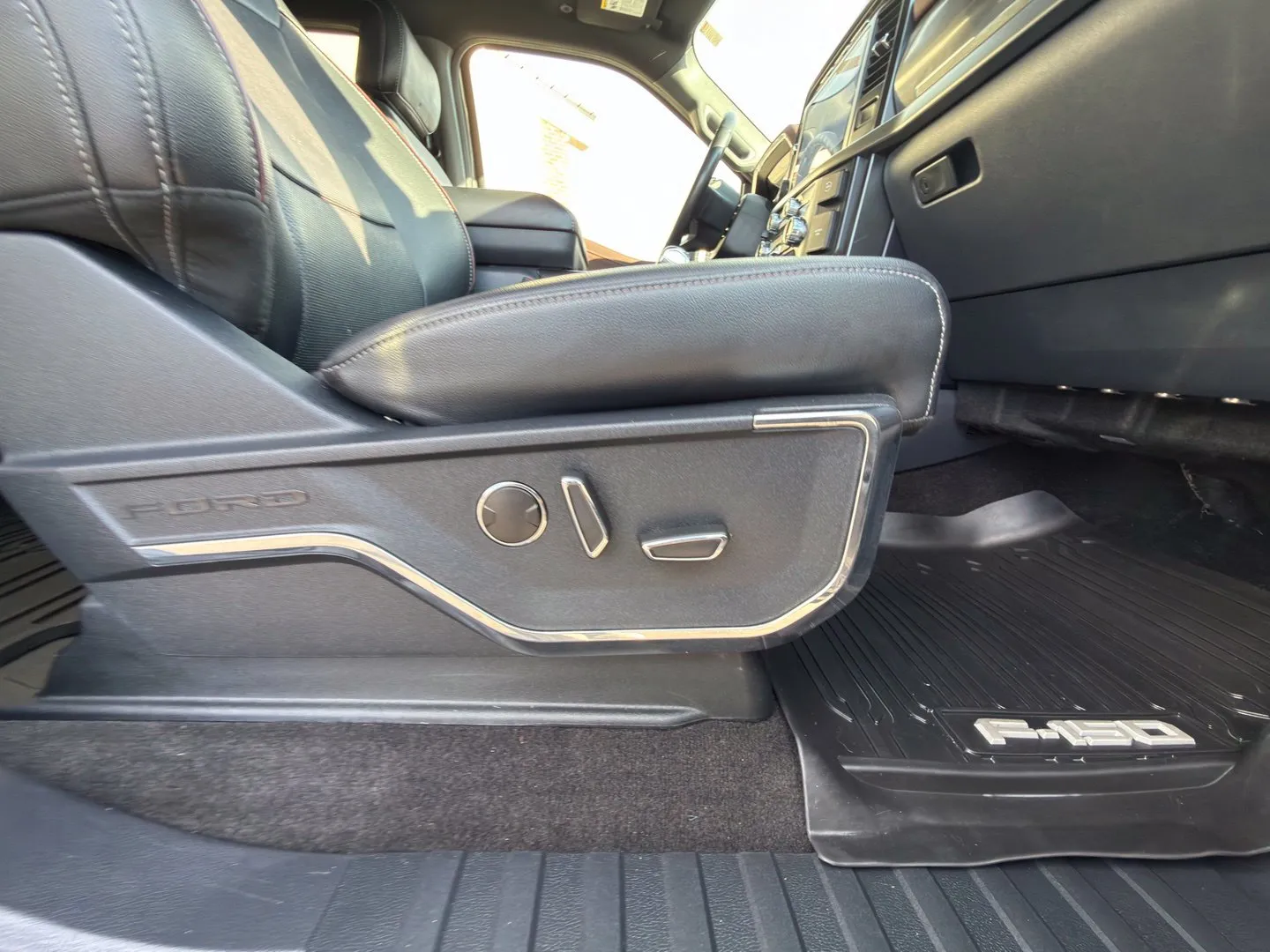 Ford F-150 photo 40