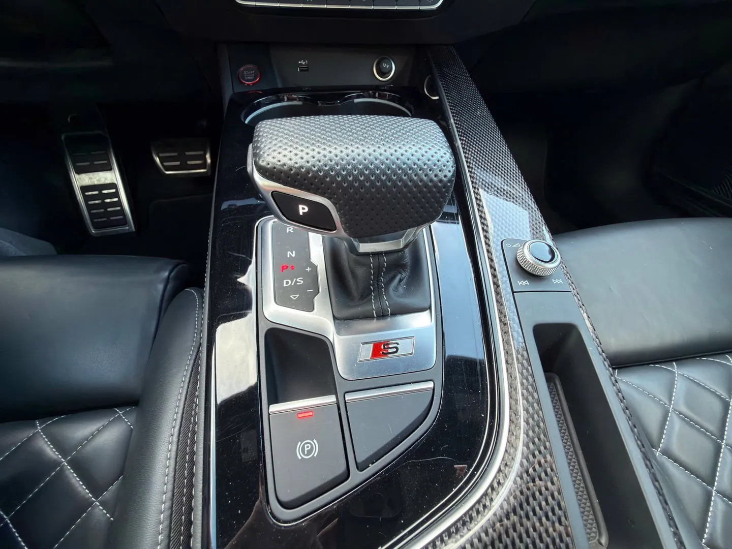Audi S5 photo 22