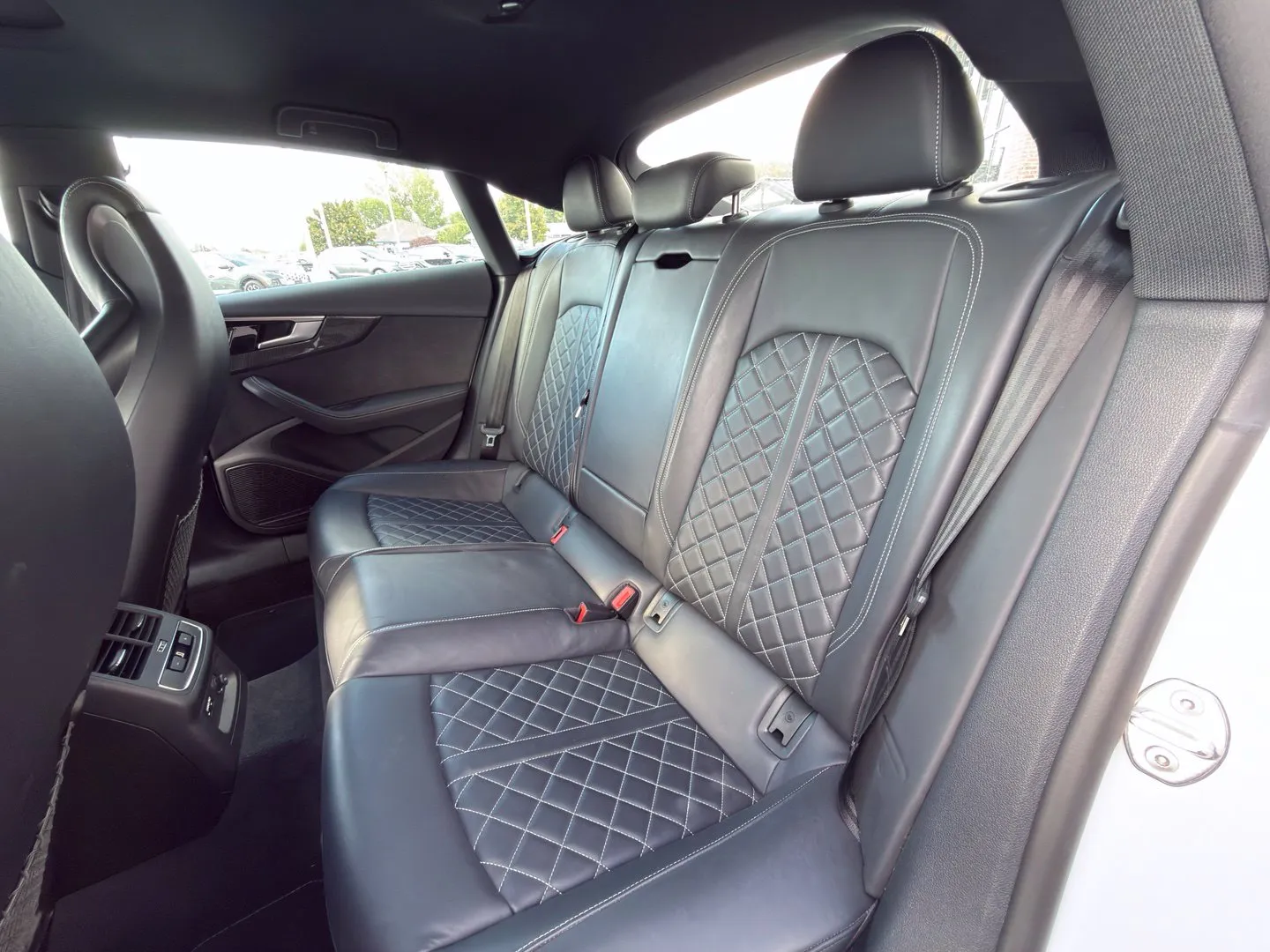 Audi S5 photo 28