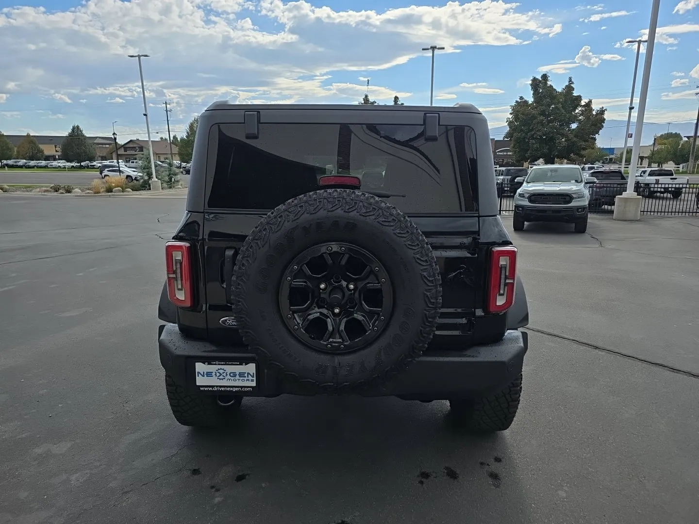 Ford Bronco photo 11