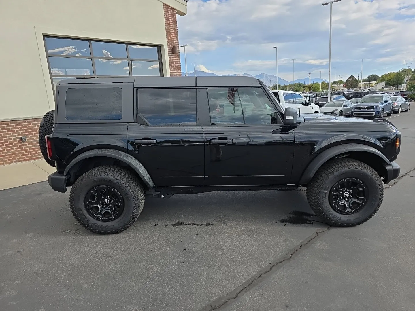 Ford Bronco photo 16