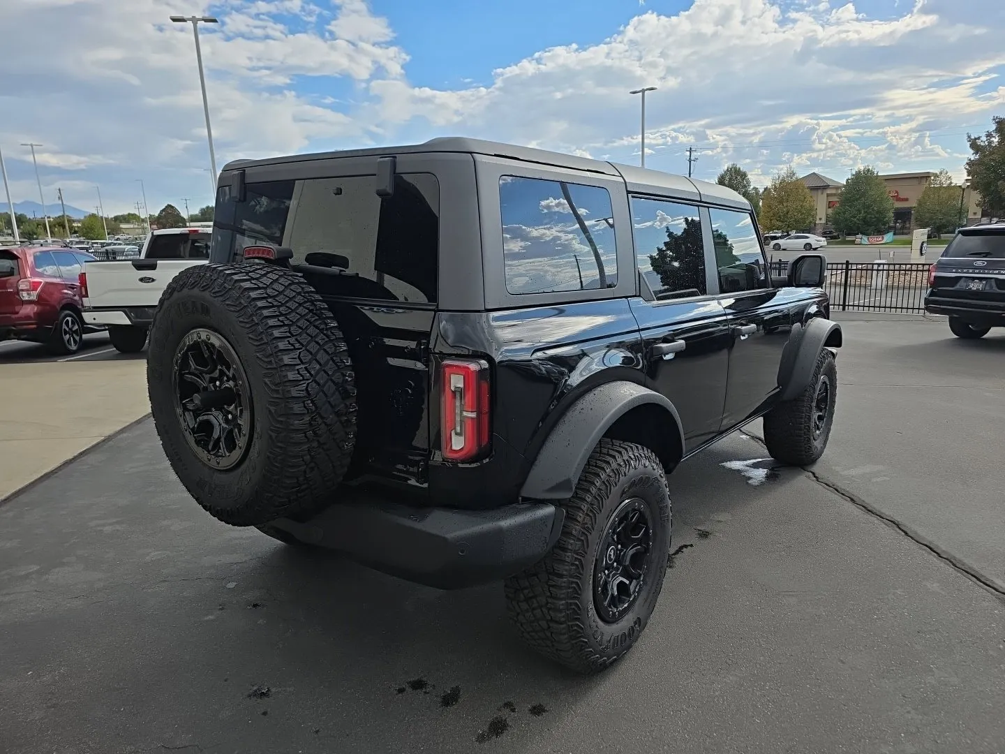 Ford Bronco photo 12