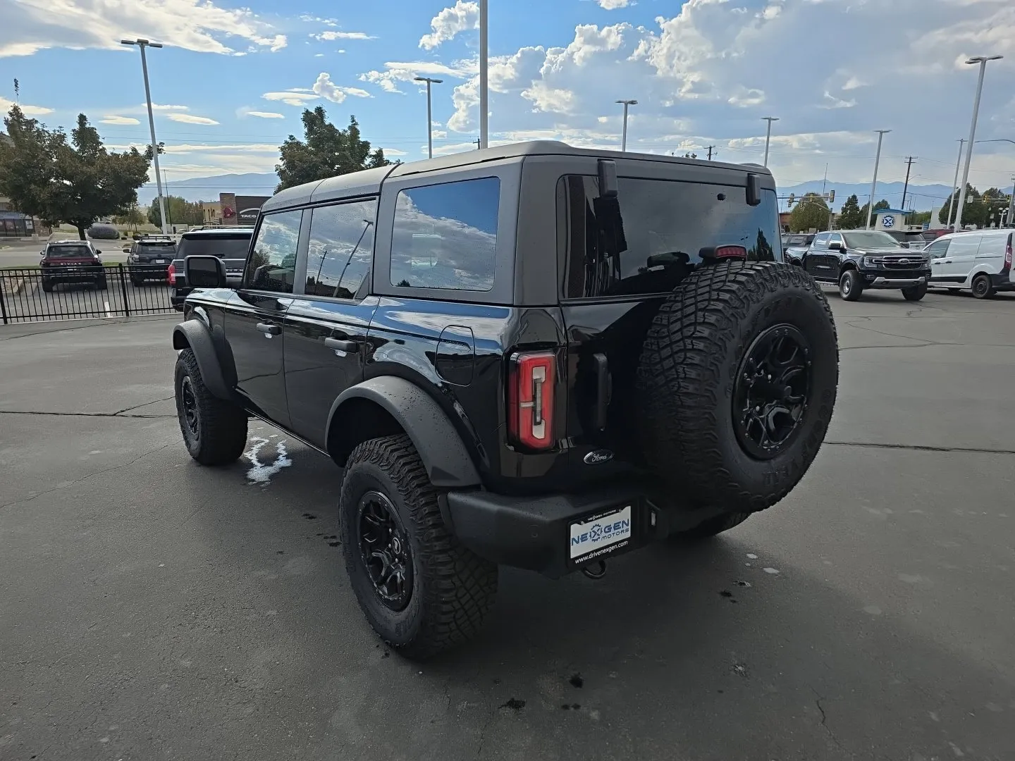 Ford Bronco photo 10