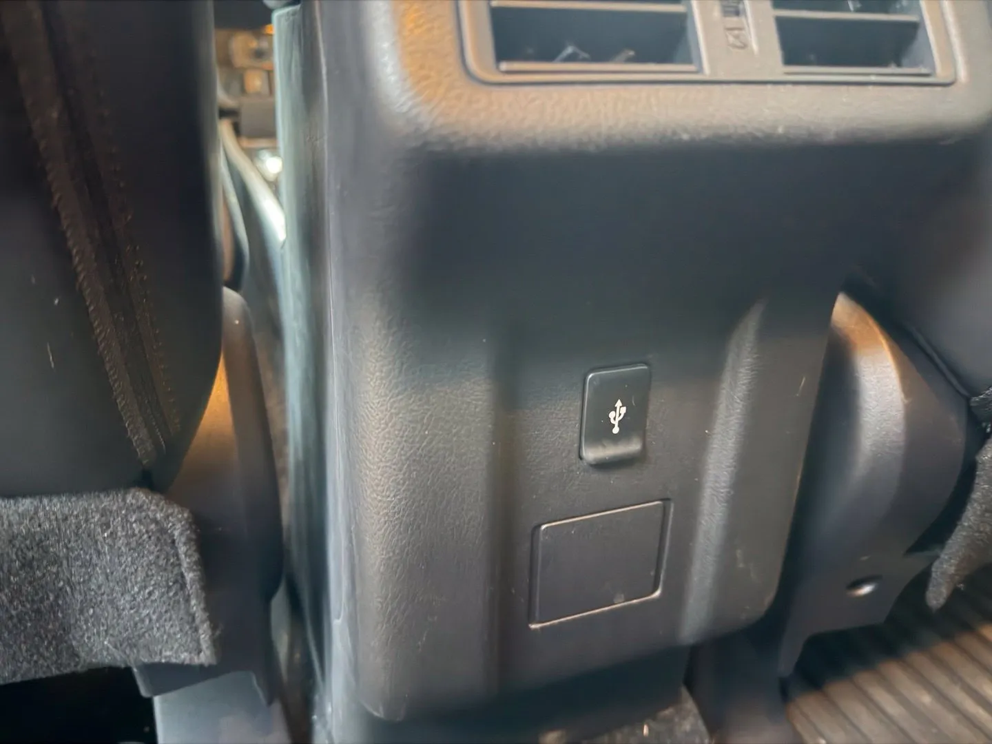 Mitsubishi Outlander photo 17